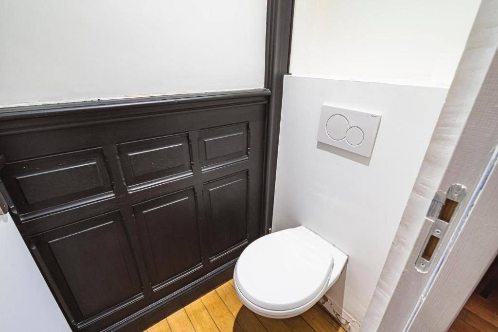 Appartement Steam, Baignoire Balneo Et Clim à Reims Extérieur photo