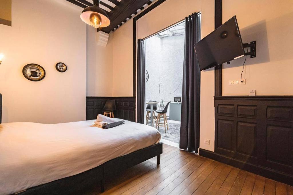 Appartement Steam, Baignoire Balneo Et Clim à Reims Extérieur photo